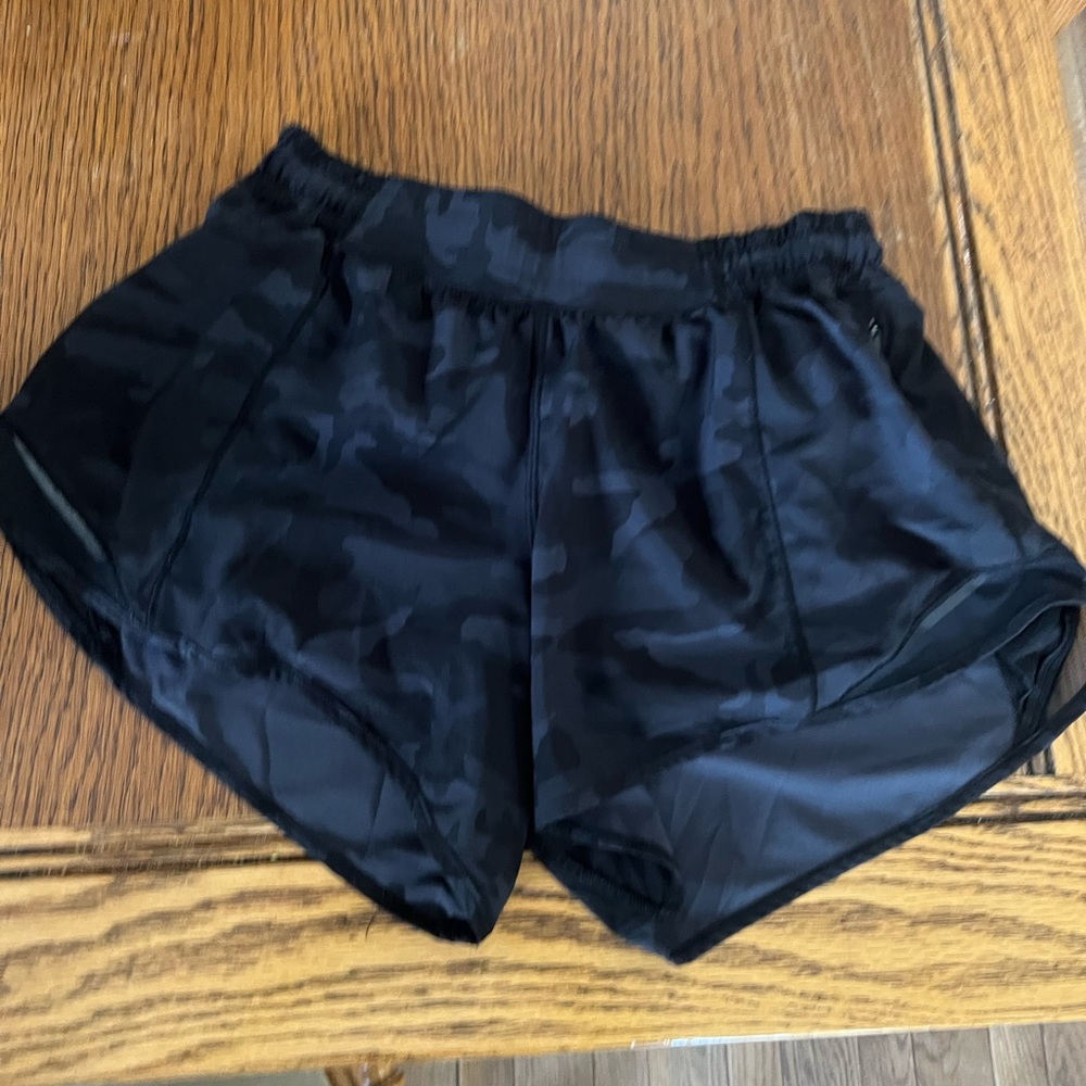 Lululemon hotty hot shorts
